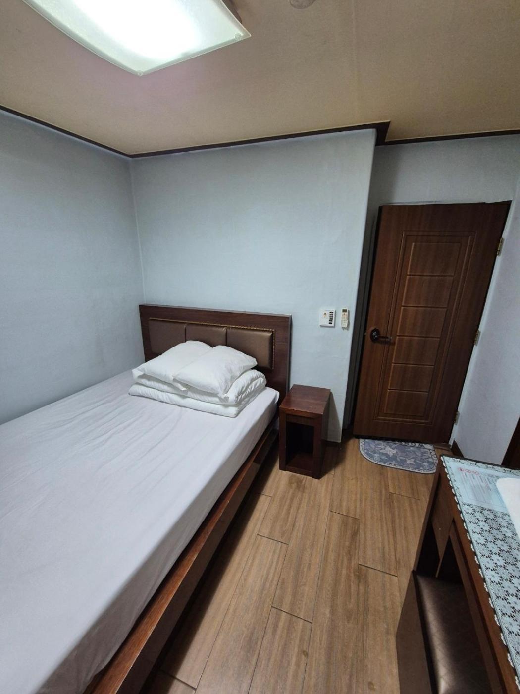 Joyful Stay Seoul Exterior foto