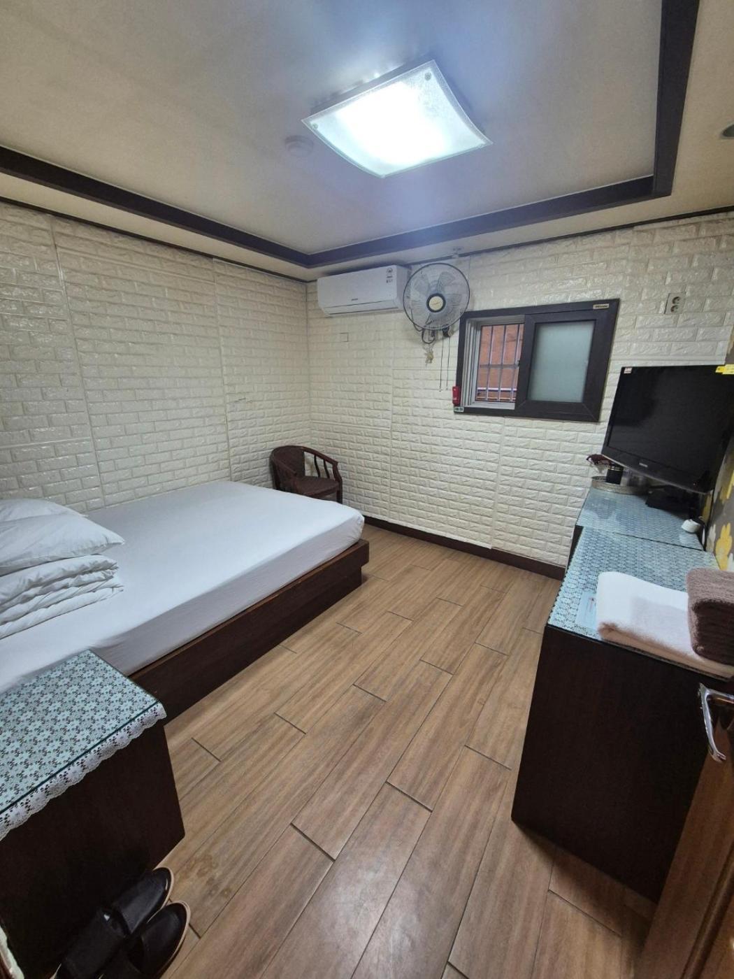 Joyful Stay Seoul Exterior foto